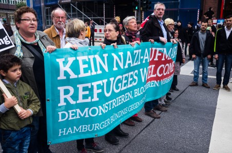 Friedlicher Gegenprotest in Hamburg