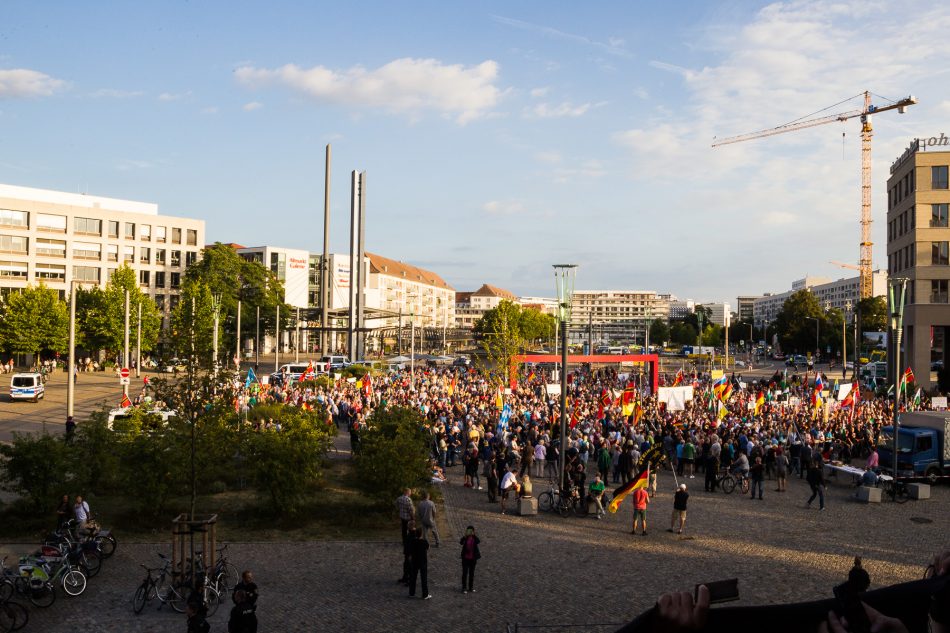 Übersicht der Pegida Demonstration in Dresden am 22.08.2016