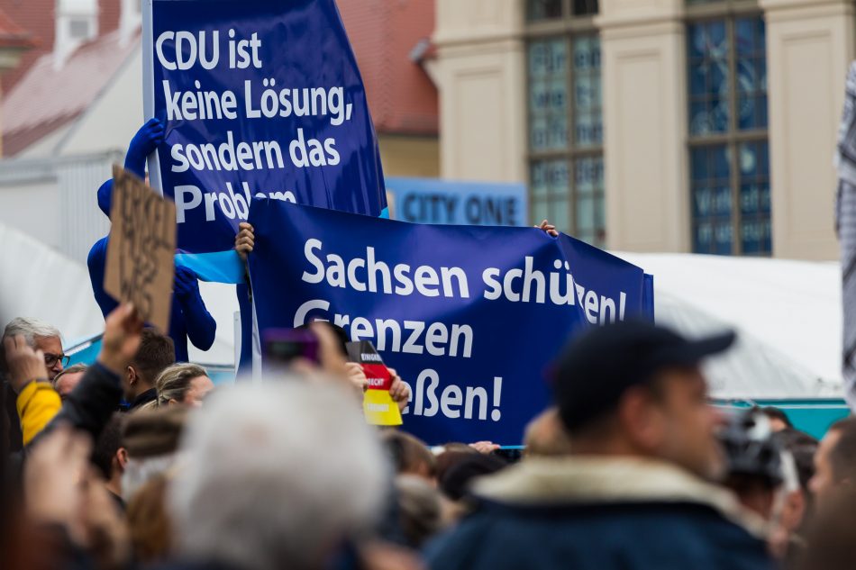 Auch AFD Anhänger Demonstrierten am Tag der Deutschen Einheit vor der Frauenkirche