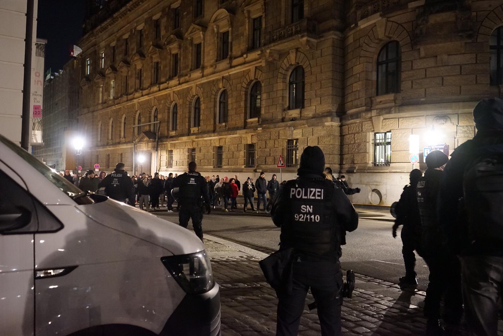 Querdenken Demo nach dem 13. Februar in Dresden
