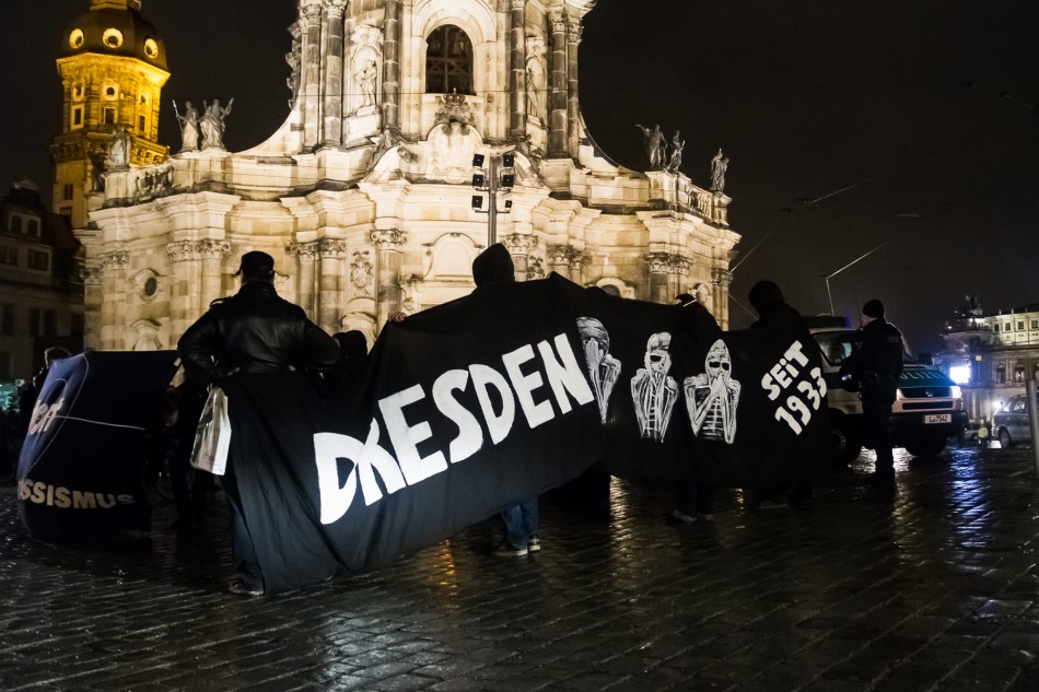 Gepida Demo vor der Hofkirche in Dresden
