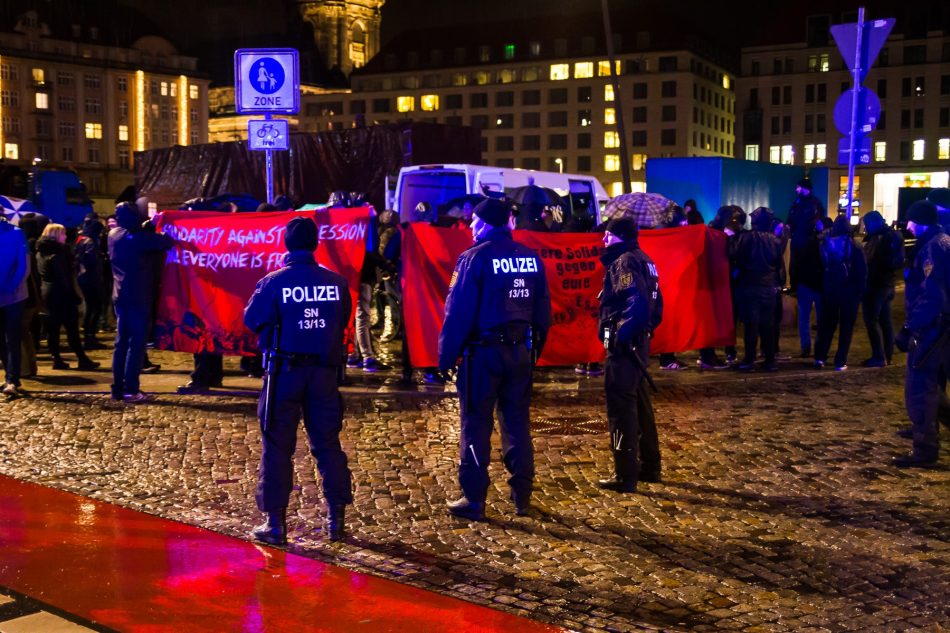 Die Nope Demo auf dem Alltmarkt in Dresden