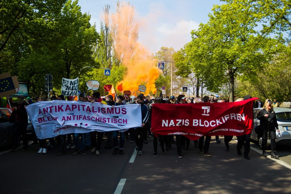 Gegenprotest am 1. Mai gegen die Demonstration der Partei "Die Rechte" in Halle