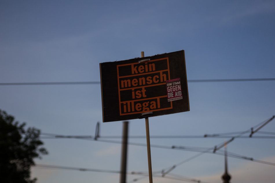 Nationalismus raus aus den Köpfen, eine der Gegendemonstrationen am Postplatz in Dresden