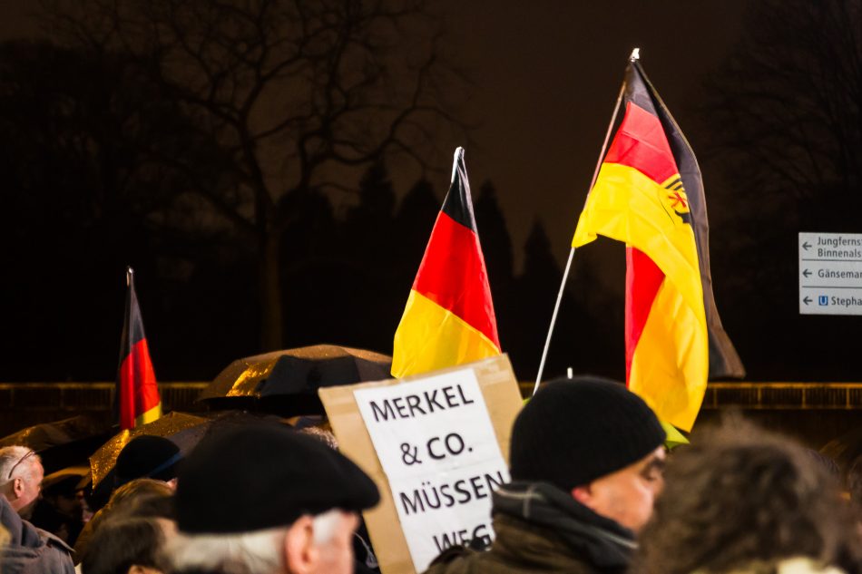Die Merkel muss Weg Demonstration in Hamburg