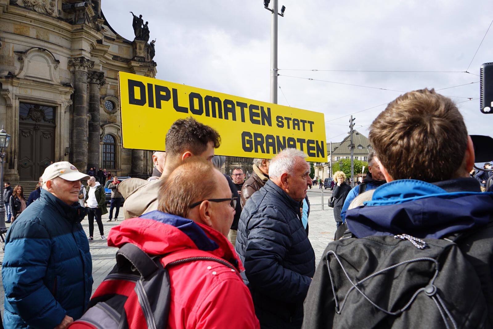 AFD Demonstration am Schlossplatz
