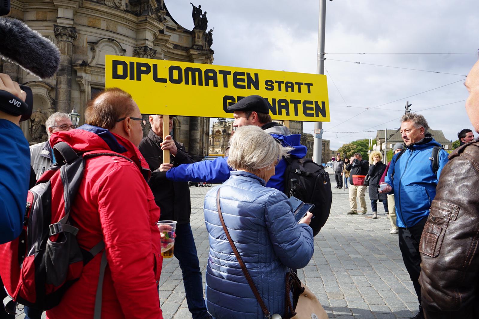 AFD Demonstration am Schlossplatz