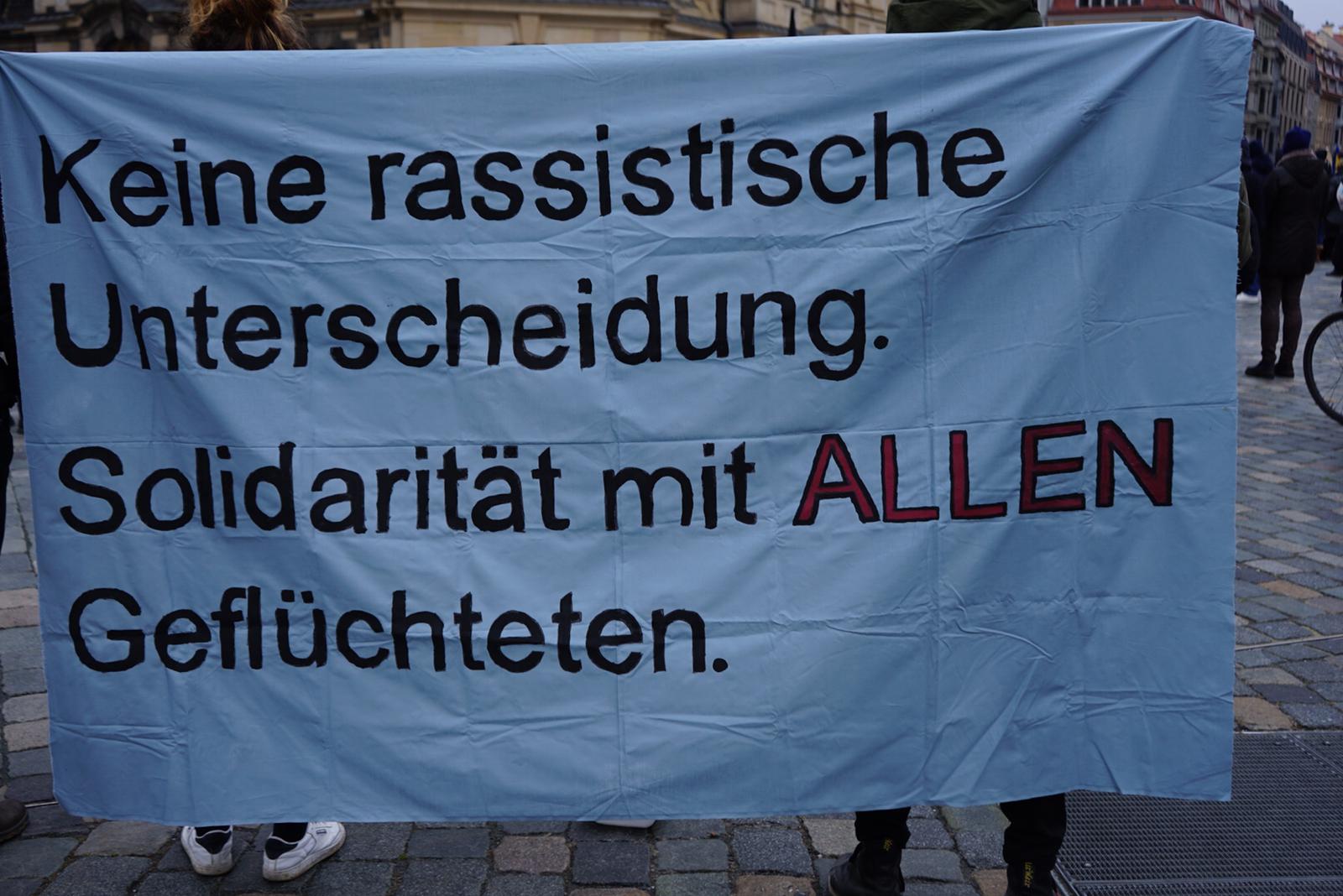 Demonstration in Dresden gegen Putins Krieg