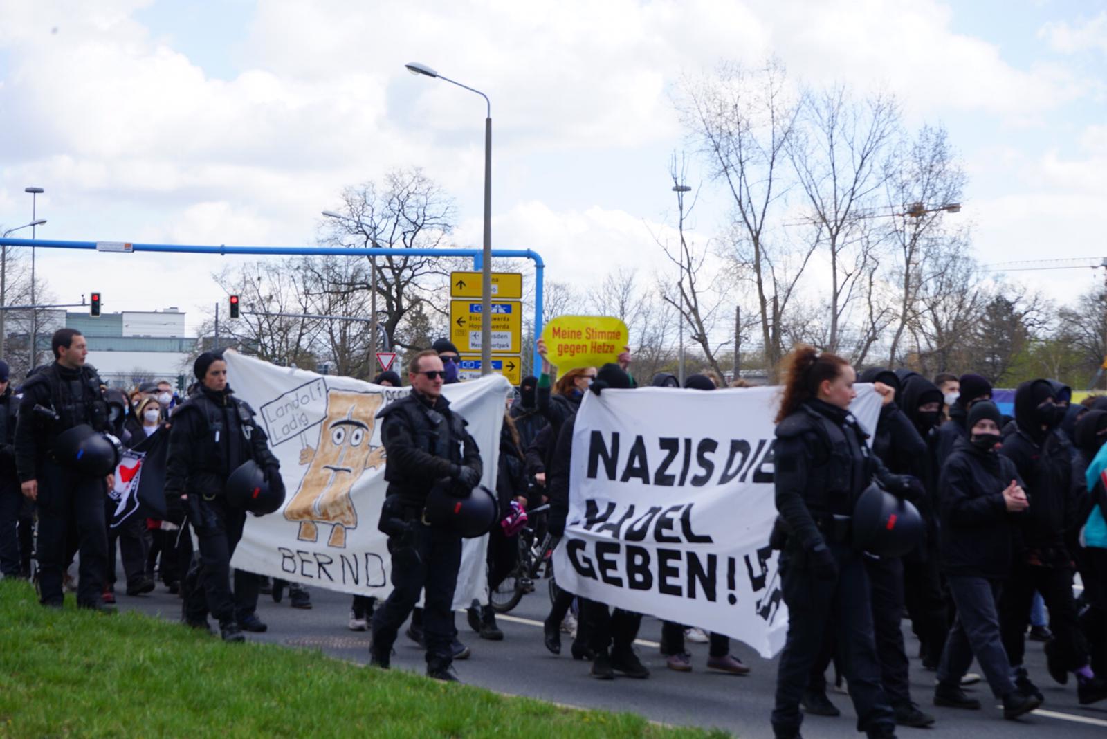 Demonstration gegen Pegida in Dresden
