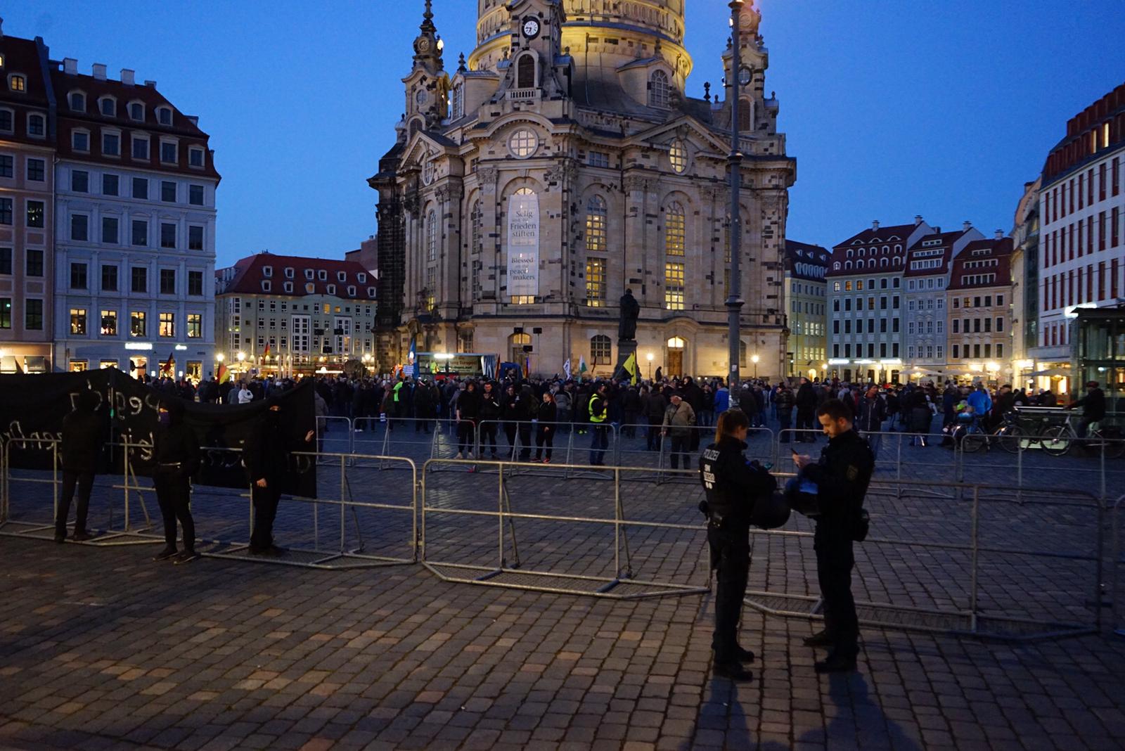 Pegida demonstration auf dem Neumarkt in Dresden