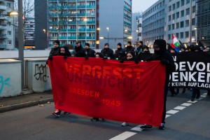 11. Februar Neonazi Demos in Dresden-31