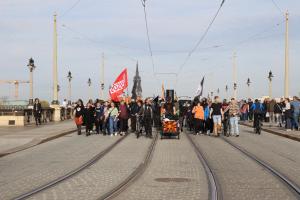 HOPE kommt auf dem Schlossplatz an